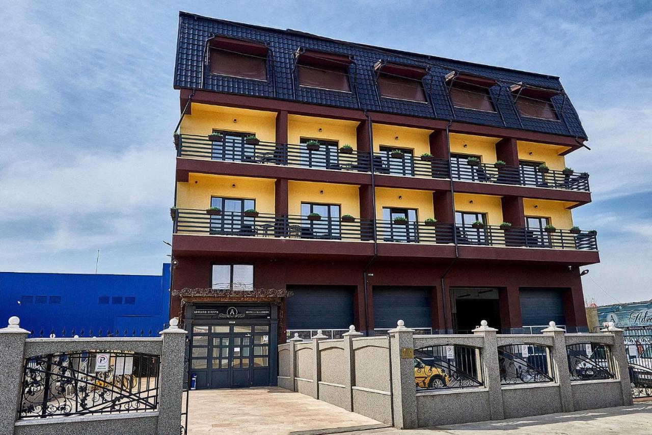 Hotel Adriano Brăila Extérieur photo